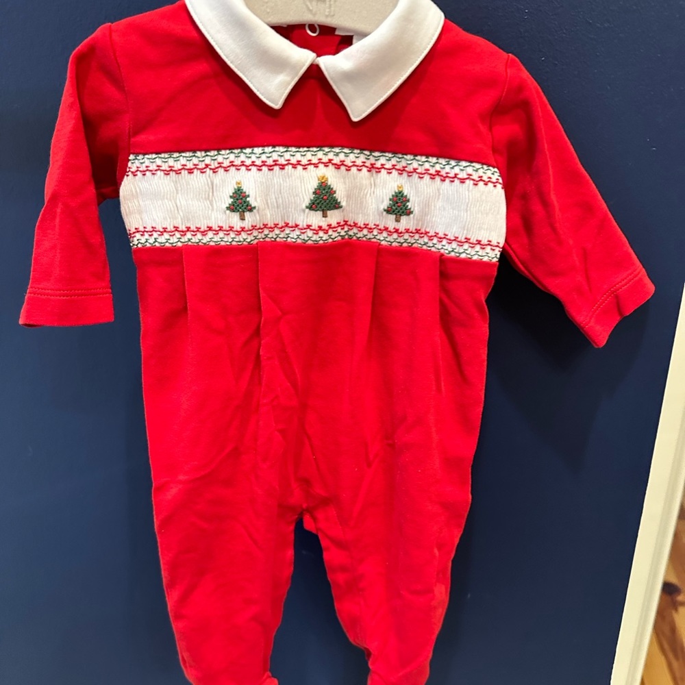 Kissy kissy smocked footie 0-3 month